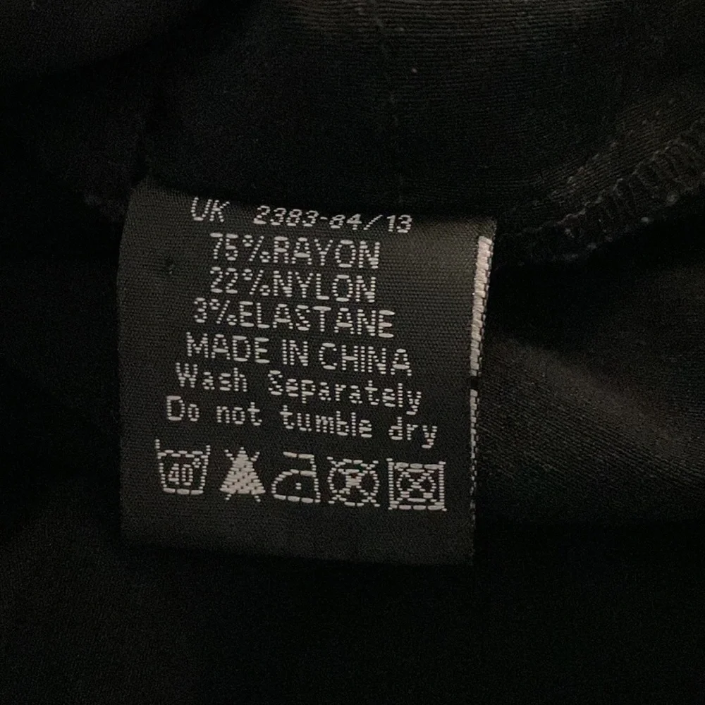 Hell Bunny - Suzy Parker Black with White spotted Dress - size Small - Picture 6 of 9